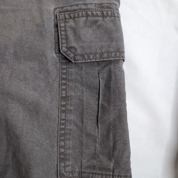 L.L. Bean Men's Gray Comfort Elastic Waist Band Cargo/Trail Shorts, Size 46 - Picture 5 of 9